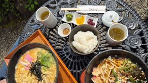  at Ogura Cha-Ya in Kyoto