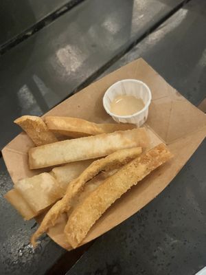 Fried bread as a free starter  at Falafel Bar in Manuel Antonio