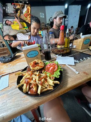 Vegan burger with pineapple   at Brunch de Salento in Salento