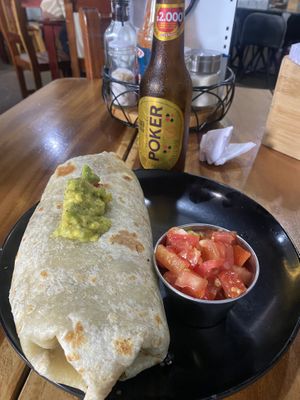 Burrito vegano (el vegetariano pero sin queso)  at Brunch de Salento in Salento