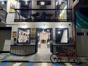 Exterior at night at Brunch de Salento in Salento