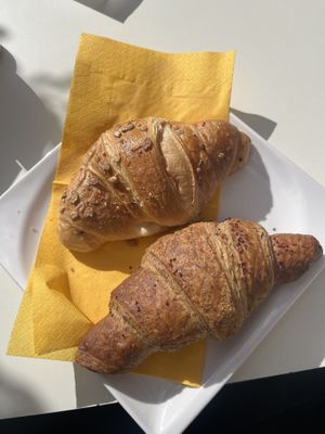 Vegane Croissants 🥐   at Regina di Coni in Olbia