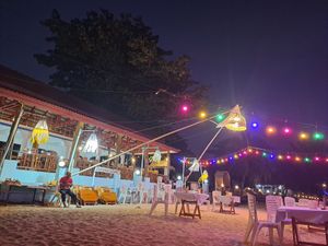 Beach and inside seats at Lanta Paradise Restaurant in Krabi