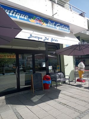 Eisladen von außen. at Boutique del Gelato in Ismaning