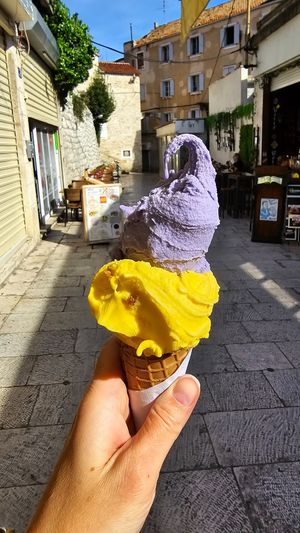 Peach and lavender at Bili San - Home Made Natural Ice Cream in Split