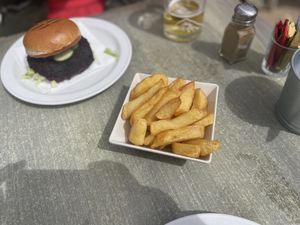 Hand cut chips  at The Pickled Palm - Puerta del Sol in Fuerteventura