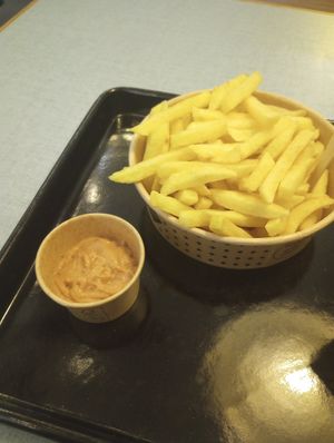 Naked fries and BBQ sauce at Swing Kitchen in Zurich