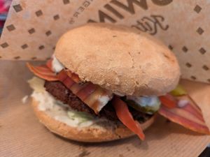 Bacon burger (tasty) at Swing Kitchen in Zurich