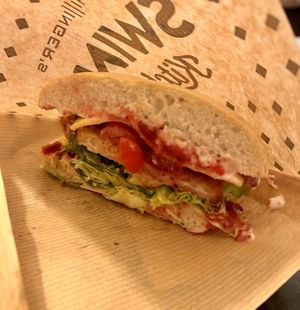 Pink burger   at Swing Kitchen in Zurich