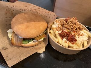 Bacon Burger and Garlic Fries 🥓  at Swing Kitchen in Zurich