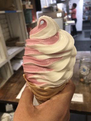 Black current and vanilla soft serves   at MooShoes in New York City