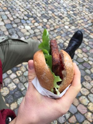 Italien Burger at Tofu-Standpunkt - food truck in Freiburg