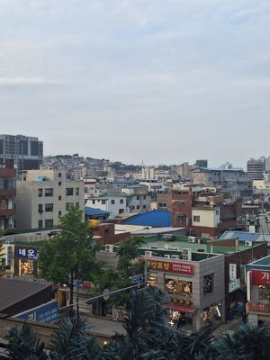  at On The Move in Seoul