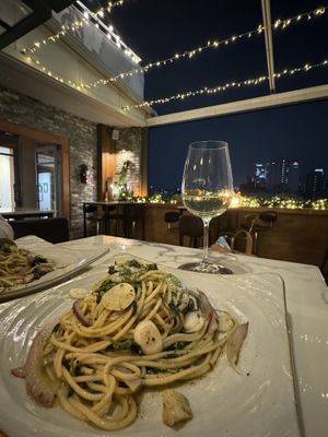 Vegan pasta and and vegan non-alcoholic wine! It is delicious !  at On The Move in Seoul