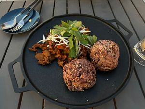   at On The Move in Seoul