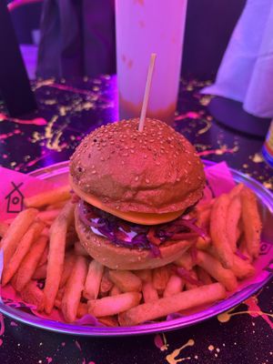 Dirty Secret w Fries 16,50€  at Smashbird in Galway