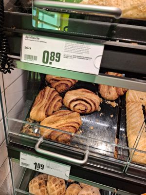  at REWE Voll Pflanzlich in Berlin