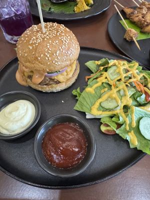 Healthy Mercy Burger #Veganuary at Mercy Republic in Bangkok