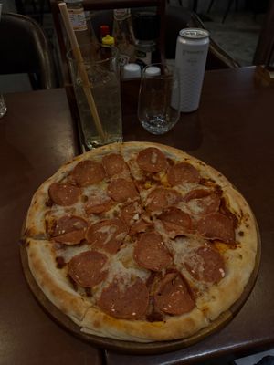 Пицца отличная! Приятная атмосфера, дружелюбные ребята и классная музыка! Спасибо!♥️ at Mercy Republic in Bangkok