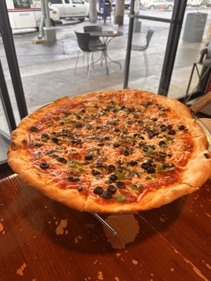 18” vegan cheese with veggies   at Hilo Pizza Company in Hilo