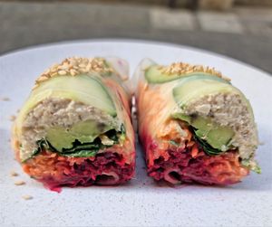 Summer rolls (raw food) at Bio Fred in Geneva