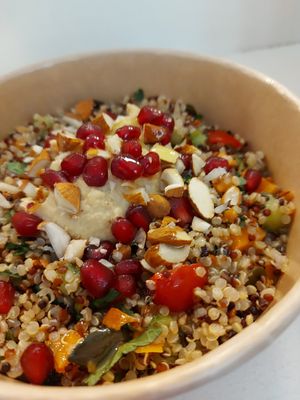 Quinoa bowl at Bio Fred in Geneva