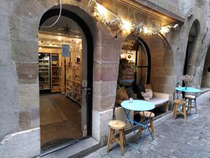 Entrance + Seating space at Bio Fred in Geneva