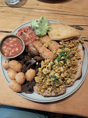 Breakfast plate at Jessie's  in Pitlochry