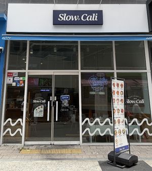   at Slow, Cali in Busan
