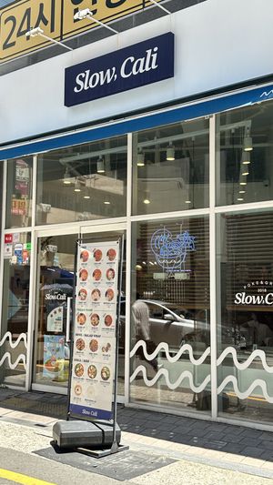   at Slow, Cali in Busan