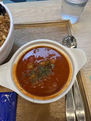 Tomato vegetable soup   at Slow, Cali in Busan
