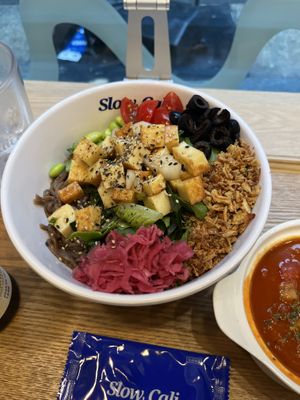 Oriental tofu poke  at Slow, Cali in Busan