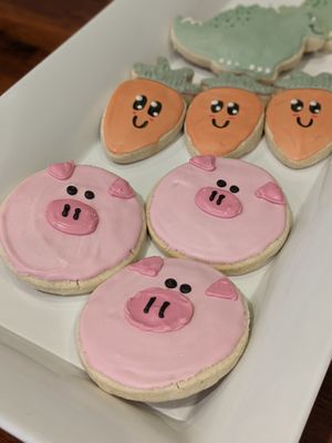 Pigs & Carrot Shortbread at Drink Me! Tea & Treats in Tempe