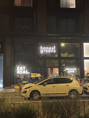   at Honest Greens - Arc de Triomf in Barcelona