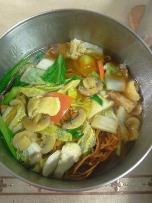 Vegetable claypot at Shu Vegetarian 蔬方斋 - Yishun in North Singapore