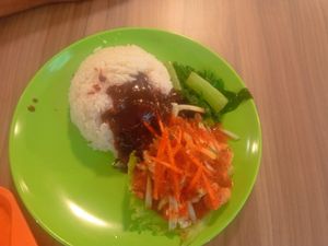 Thai style chicken rice😋 at Shu Vegetarian 蔬方斋 - Yishun in North Singapore