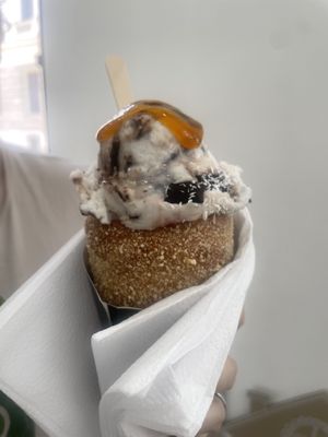 Bounty with jam  at Sisters Kurtoš in Zagreb