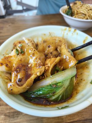 Mala chilli dumplings ~ Mar 25 at Su Shan Mian - 素山面素食 - 文殊院店 in Chengdu