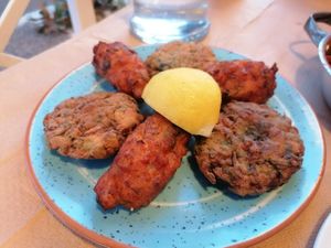 Tomato and zucchini croquettes at To Kare Tou Meze - Το Καρέ του Μεζέ in Itea