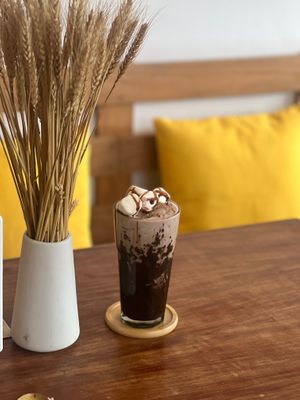  at Eightynine Cafe in Puerto Princesa