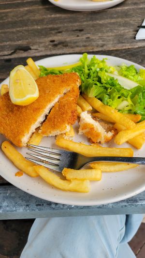 Vegan schnitzel at Caledonian Inn in Robe