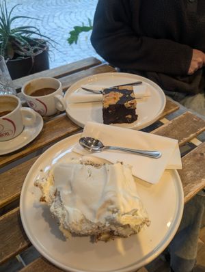 Banana Pudding and Brookie (Brownie/Cookie) at From Julia in Salzburg