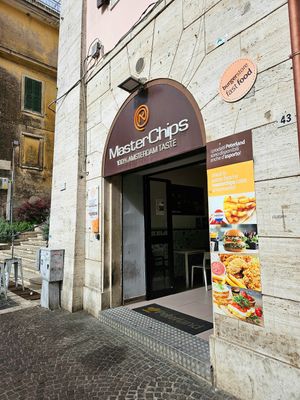 Outside peterland masterchips at Peterland Masterchips in Albano Laziale