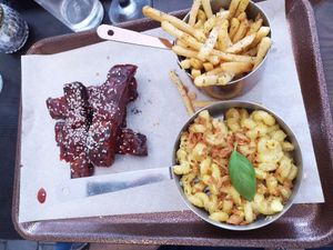 Mac'n'ribs at The OakTree in Leigh-on-sea