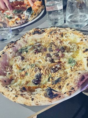 GENOVESE VEGANA   at Officine19 in Mallorca