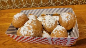 Night cap at Loo Koo Mas in Reykjavik