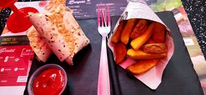 Wrap vegan et potatoes at Chez Amandine in Abbeville