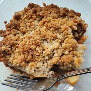Big Apple Crisp at Chubby Vegan in Harleysville