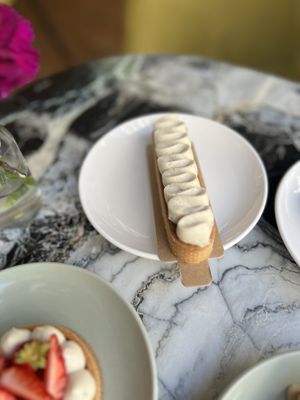 Almond vanilla cakee  at Giardino - Pop-Up in Paris