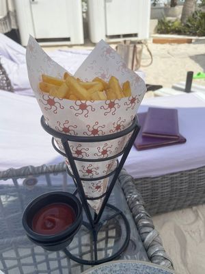 Fries at PLAYA Beach in Dubai